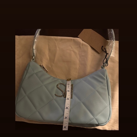 Steve Madden Small Quilted Shoulder Bag in baby blue/green - Picture 3 of 6